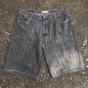 Vintage 2000s baggy skater jorts